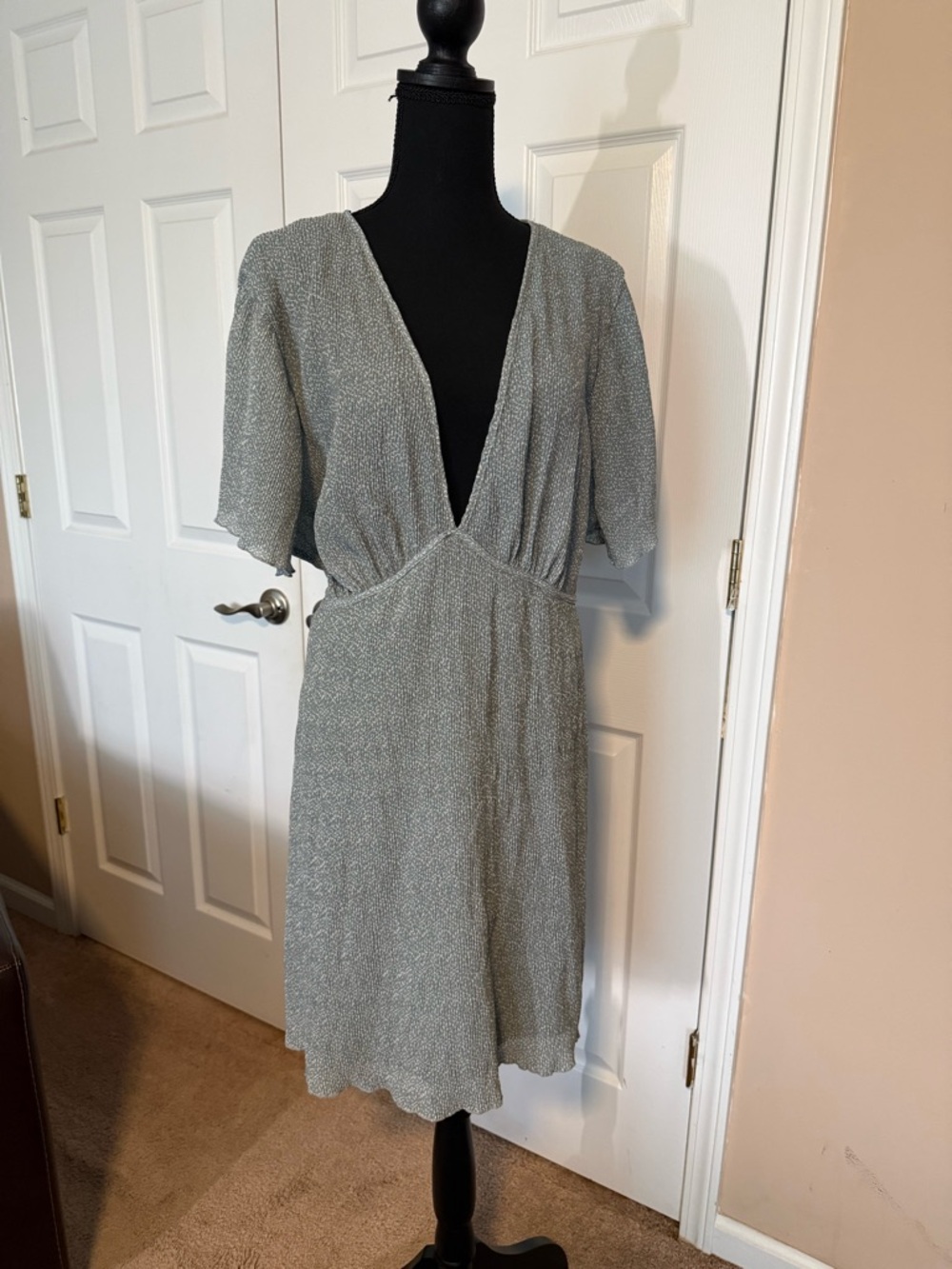 Forever 21 Sage Green V-Neck Midi Dress